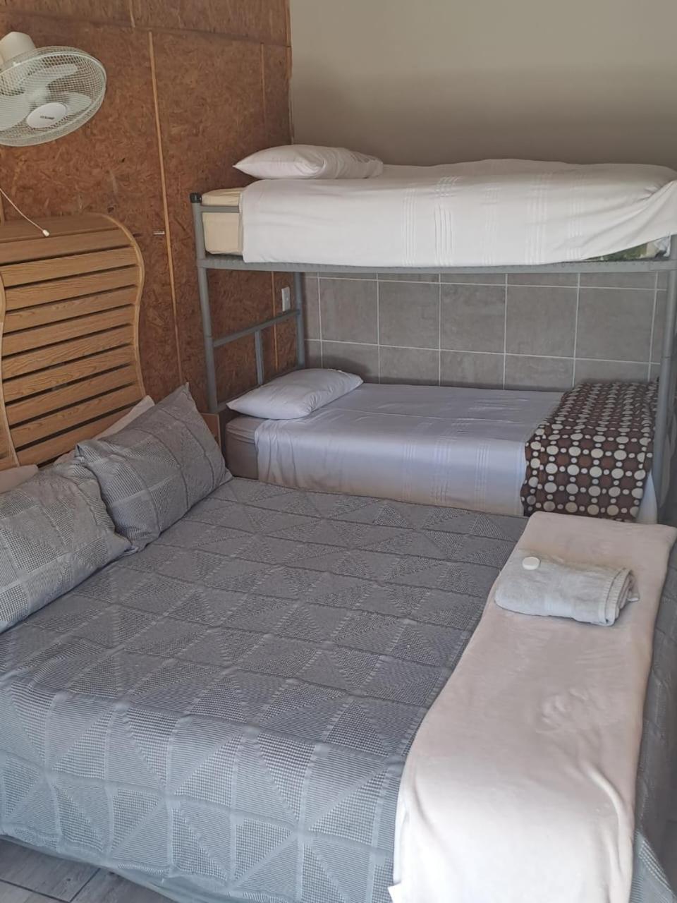 Breaking Dawn Bed & Breakfast Noupoort Bagian luar foto