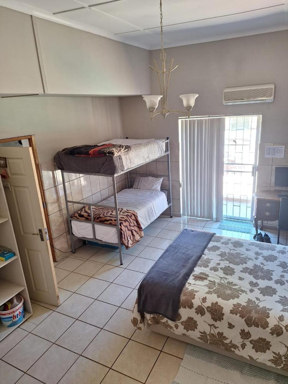 Breaking Dawn Bed & Breakfast Noupoort Bagian luar foto