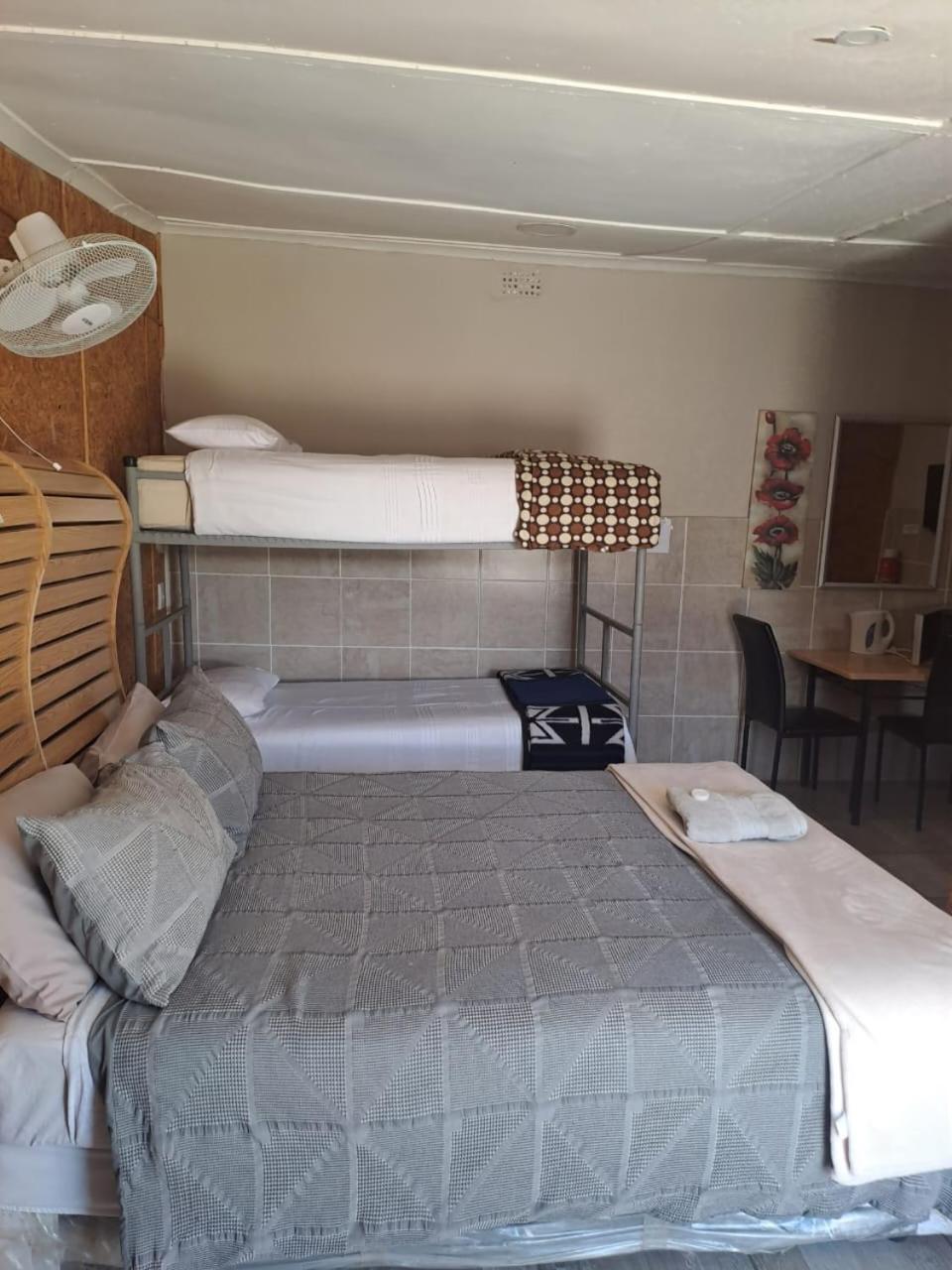 Breaking Dawn Bed & Breakfast Noupoort Bagian luar foto