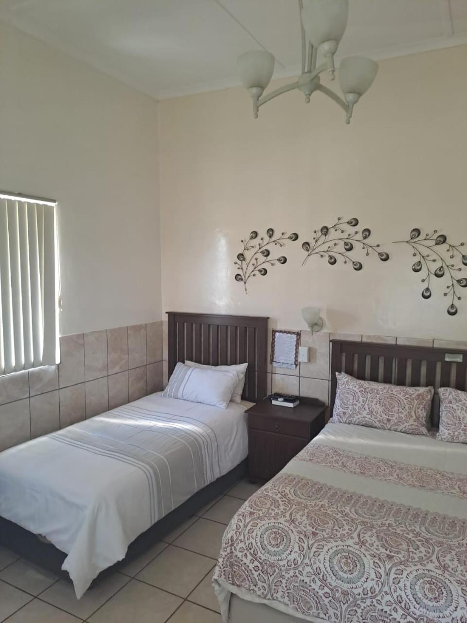 Breaking Dawn Bed & Breakfast Noupoort Bagian luar foto
