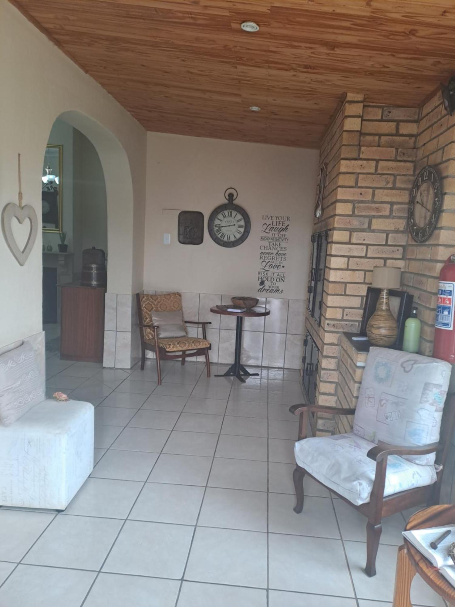 Breaking Dawn Bed & Breakfast Noupoort Bagian luar foto